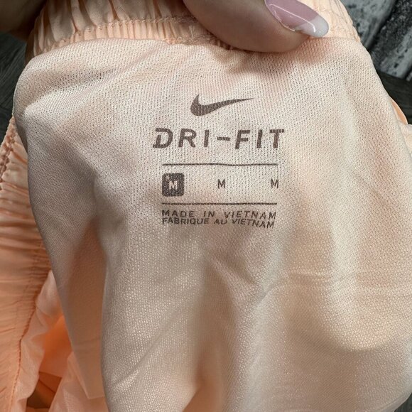 Nike Women's size Medium Dri-fit Tempo Track 3.5 Shorts Arctic Orange - Picture 6 of 7